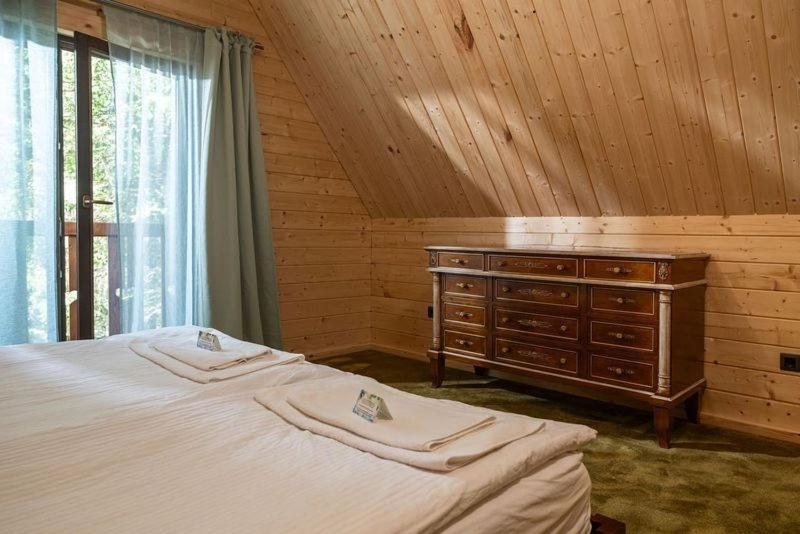 Pristava Lepena Village Eksteriør billede