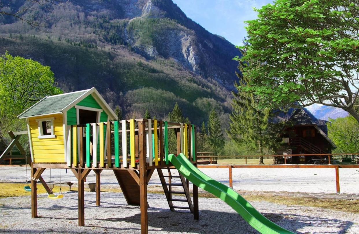 Pristava Lepena Village Eksteriør billede