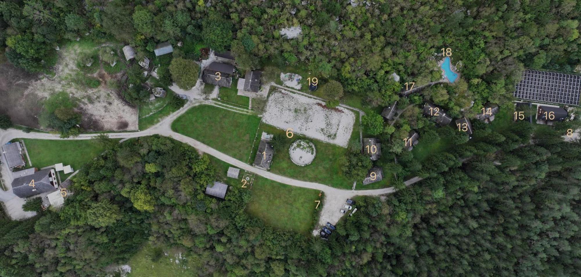 Pristava Lepena Village Eksteriør billede